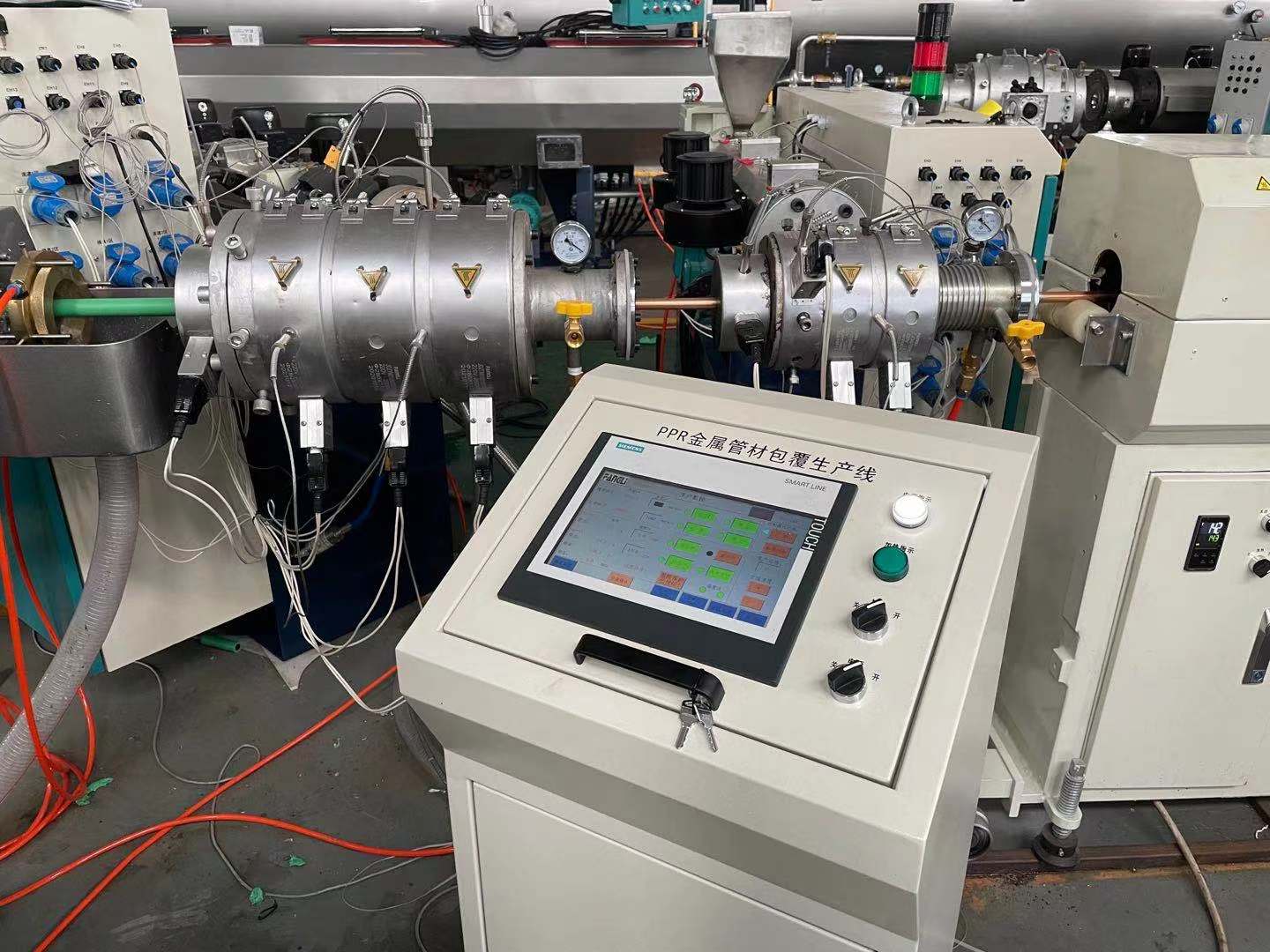 Kaip prižiūrėti sudėtinių medžiagų vamzdžių gamybos liniją