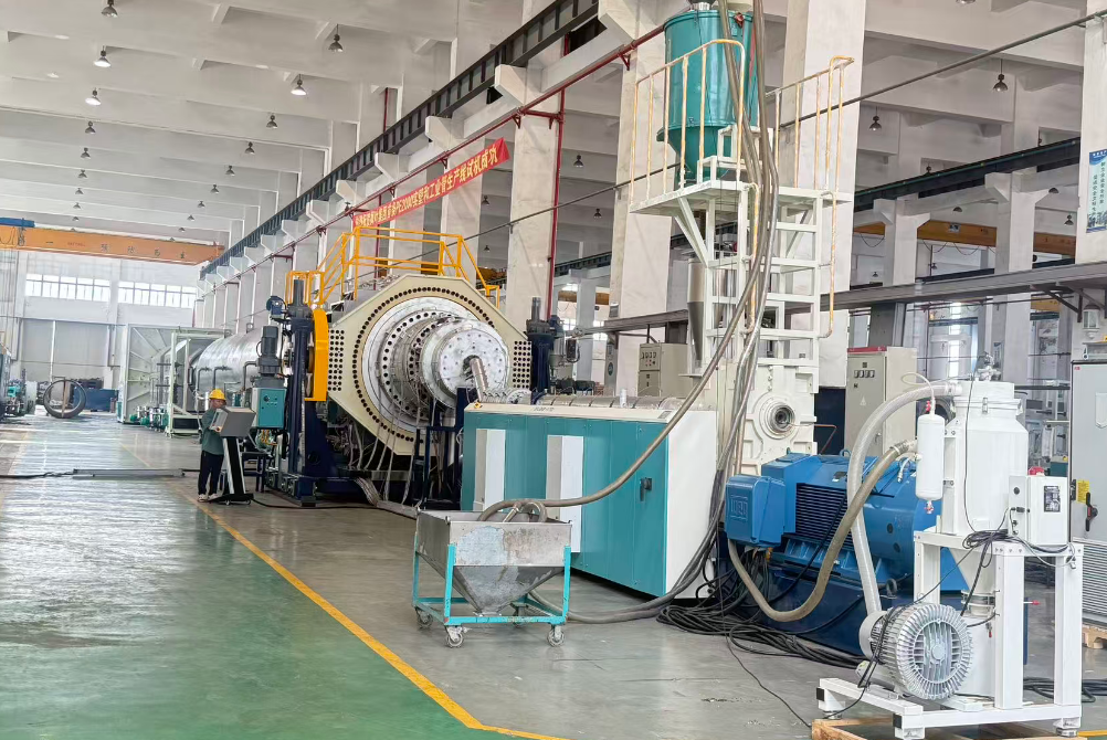 „Fangli“ šiuo metu sėkmingai pristatė PE2000 vamzdžių ekstruzijos gamybos liniją